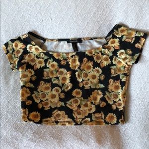⭐️ F21 NWOT Sunflower Off the Shoulder Crop Top